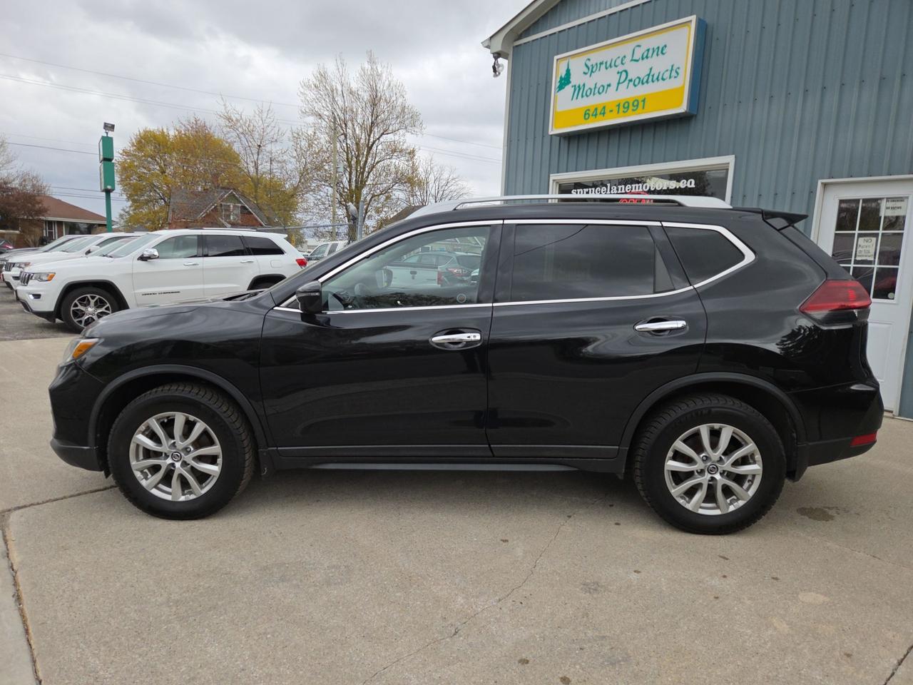 2020 Nissan Rogue SV   Roof Photo