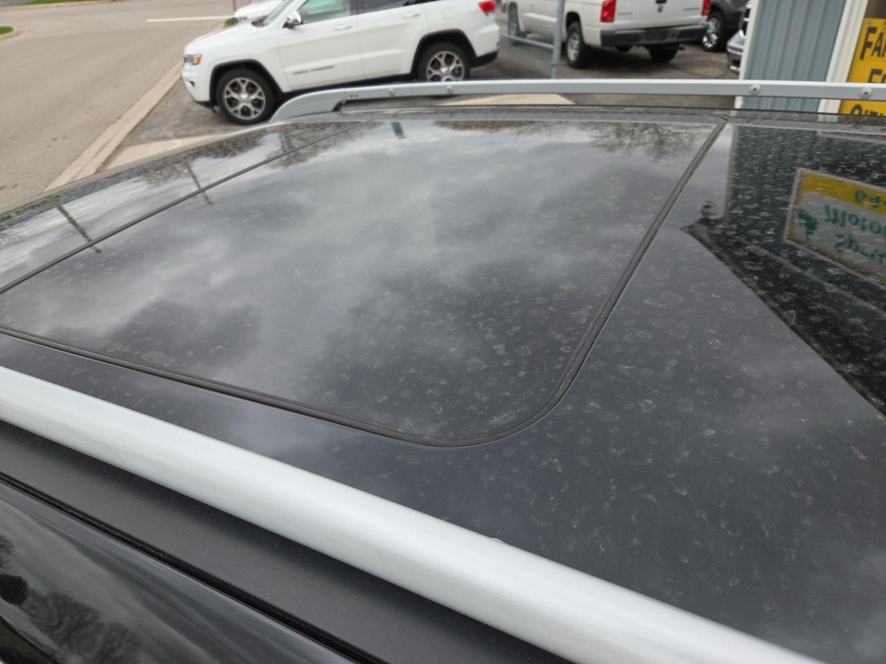 2020 Nissan Rogue SV   Roof Photo