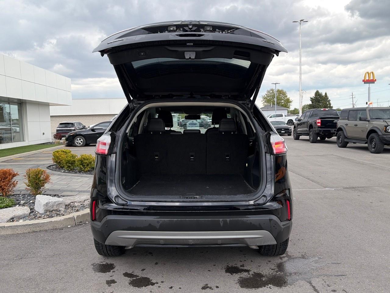 2022 Ford Edge SEL AWD Photo4