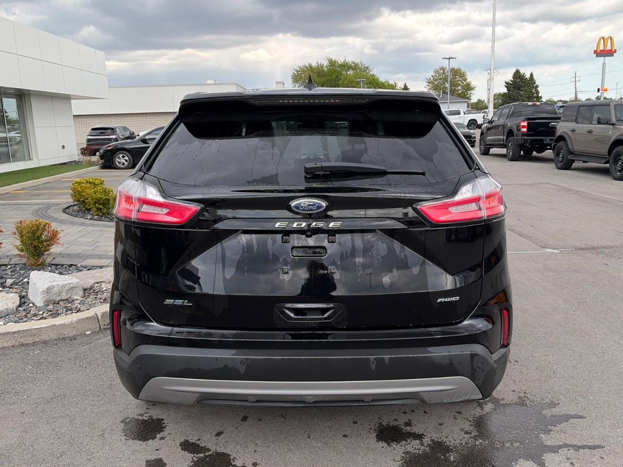 2022 Ford Edge SEL AWD Photo