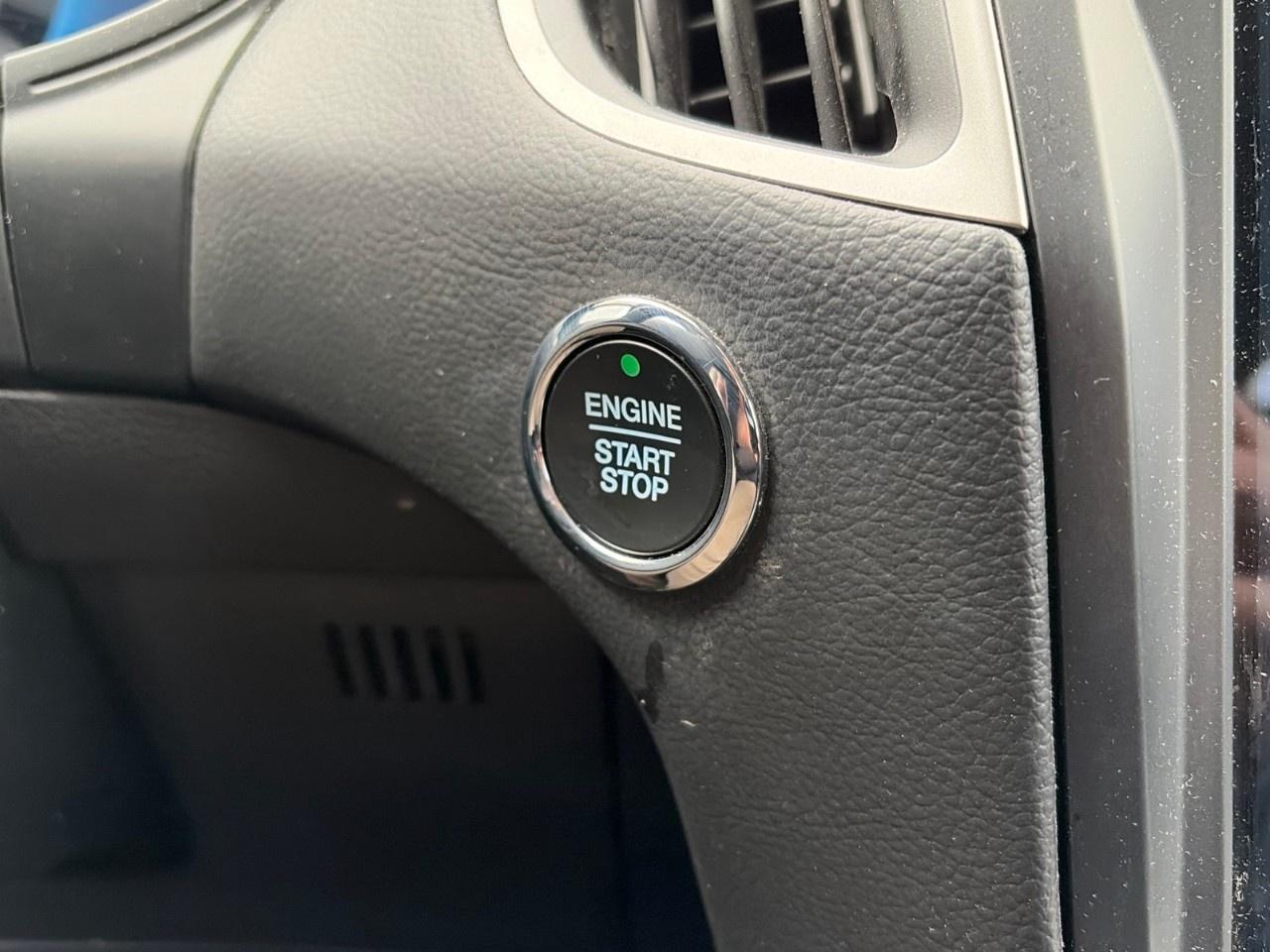 2022 Ford Edge SEL AWD Photo