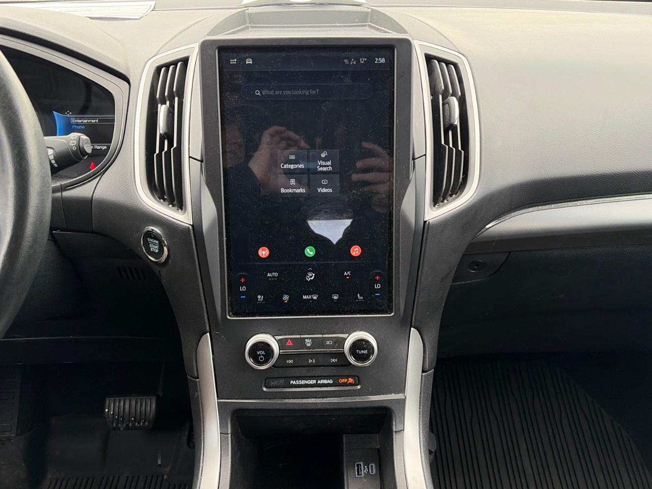 2022 Ford Edge SEL AWD Photo