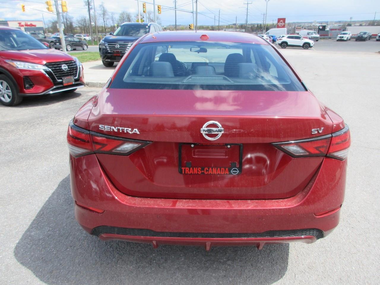 2021 Nissan Sentra SV Photo