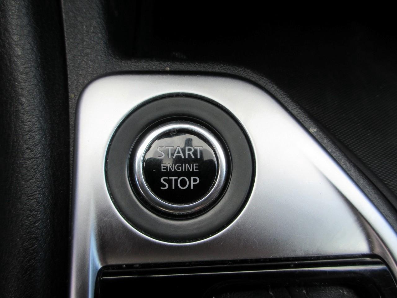 2021 Nissan Sentra SV Photo