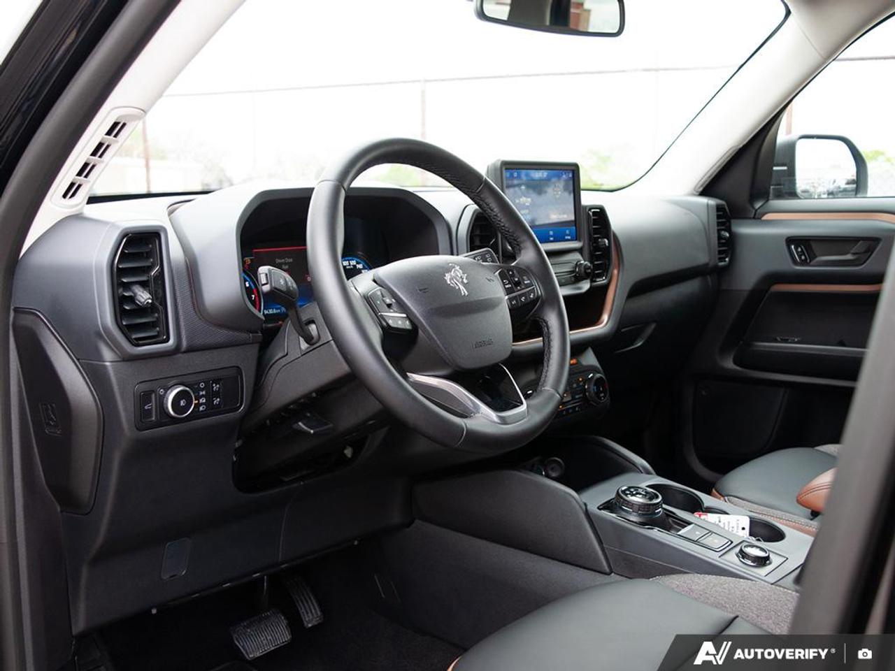 2024 Ford Bronco Sport Outer Banks APPLE CARPLAY/ANDROID AUTO | FORDPASS CONNECT Photo