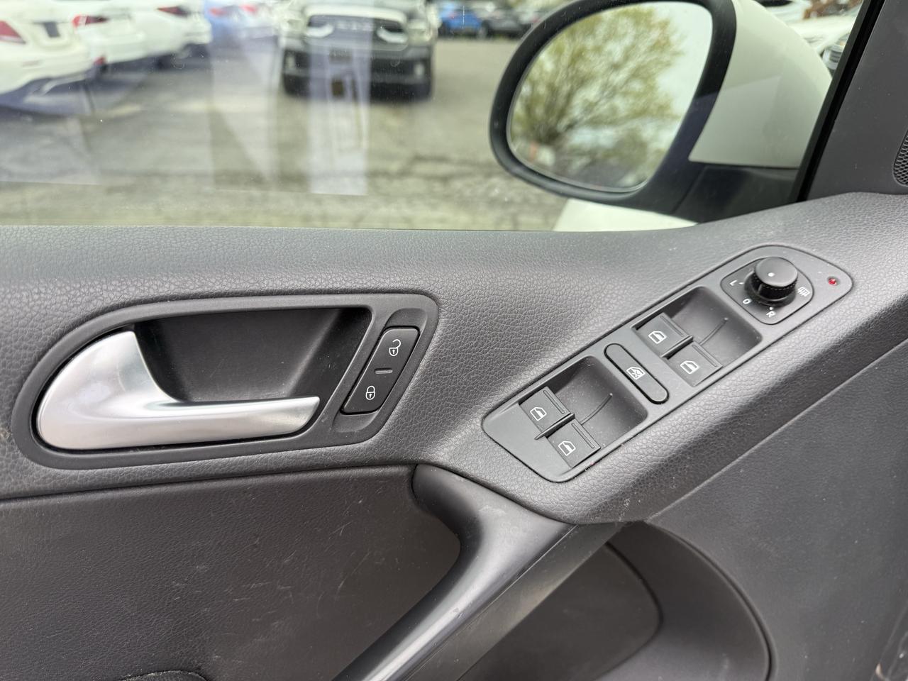 2014 Volkswagen Tiguan Trendline Photo