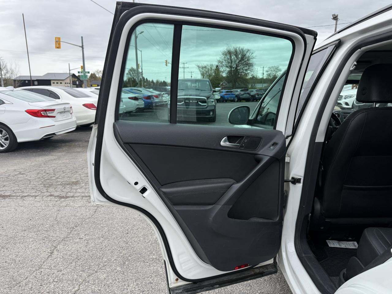 2014 Volkswagen Tiguan Trendline Photo