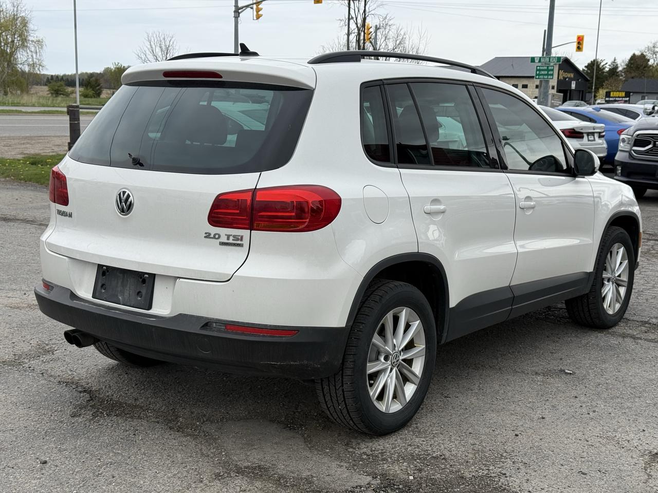 2014 Volkswagen Tiguan Trendline Photo2