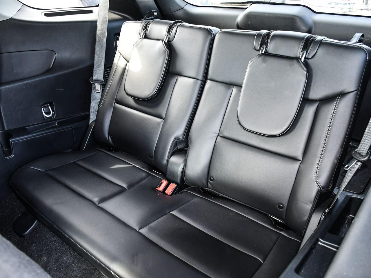 2024 Ford Explorer XLT 4WD Photo