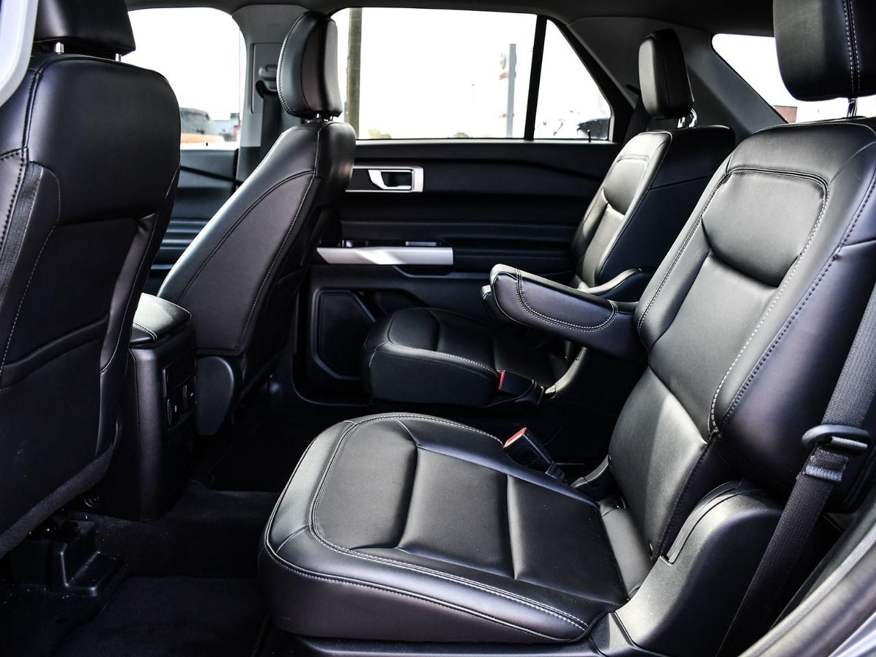 2024 Ford Explorer XLT 4WD Photo