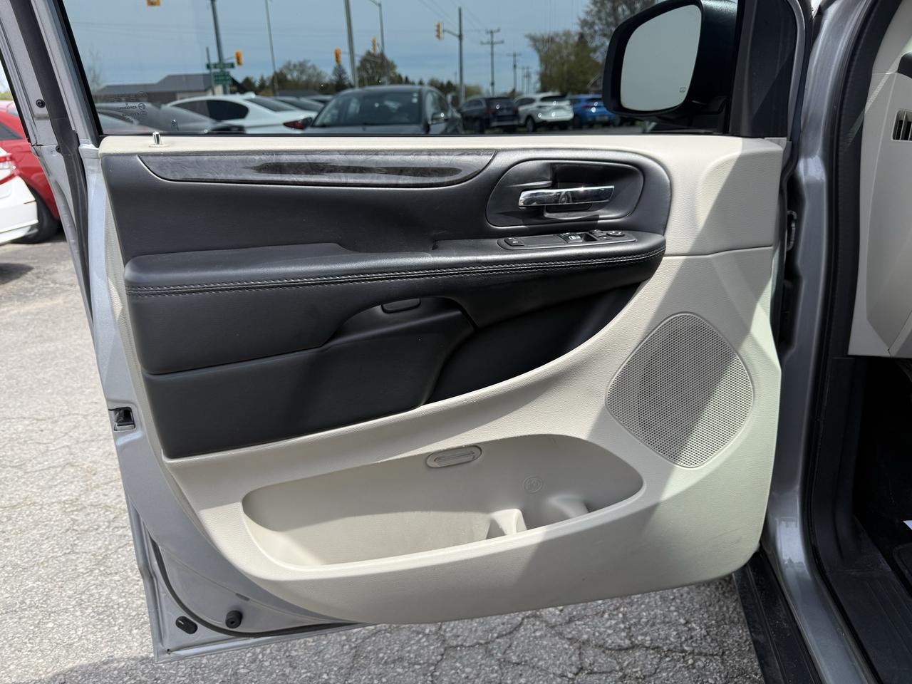 2020 Dodge Grand Caravan SXT Photo