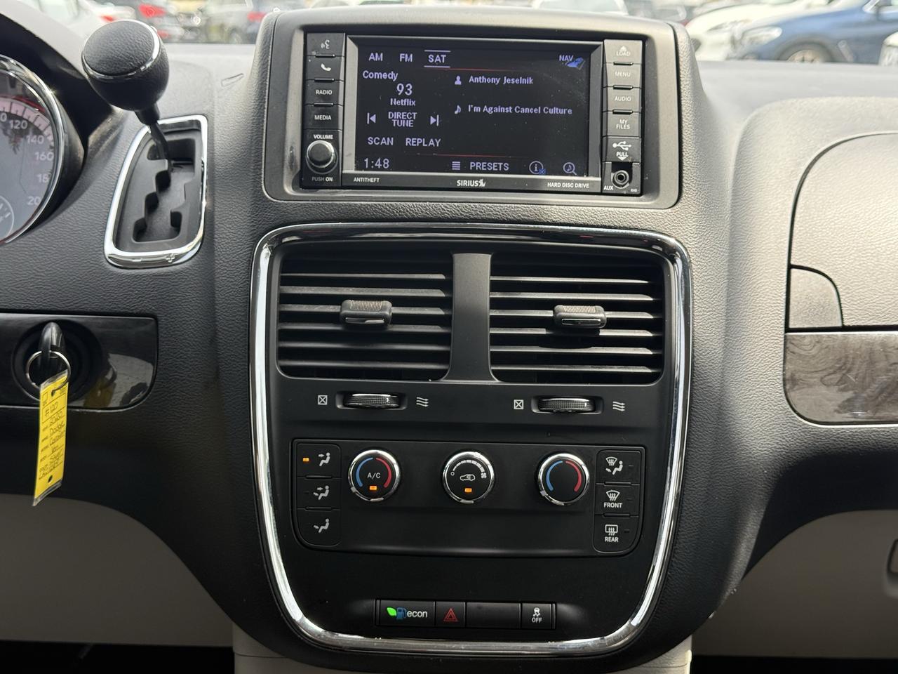 2020 Dodge Grand Caravan SXT Photo
