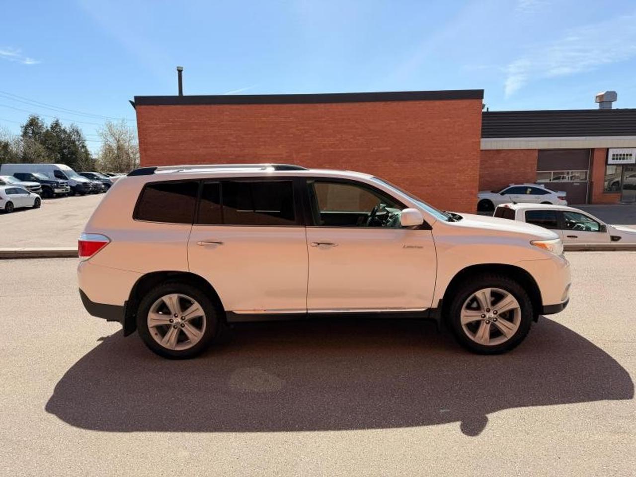 2012 Toyota Highlander 4WD 4dr Limited Photo3
