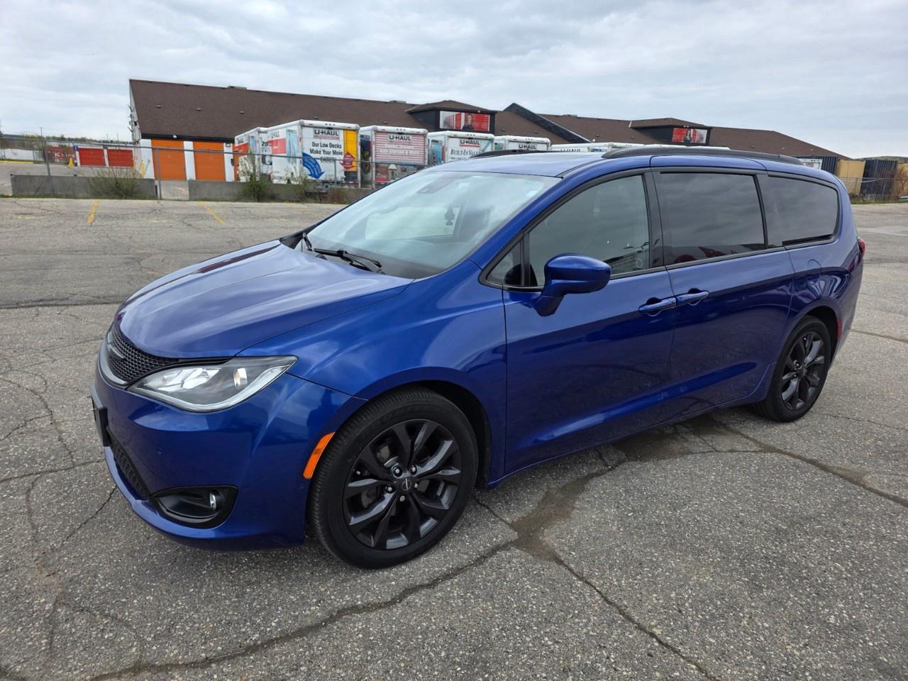 Used 2019 Chrysler Pacifica Touring-L Plus 2WD for sale in Kitchener, ON