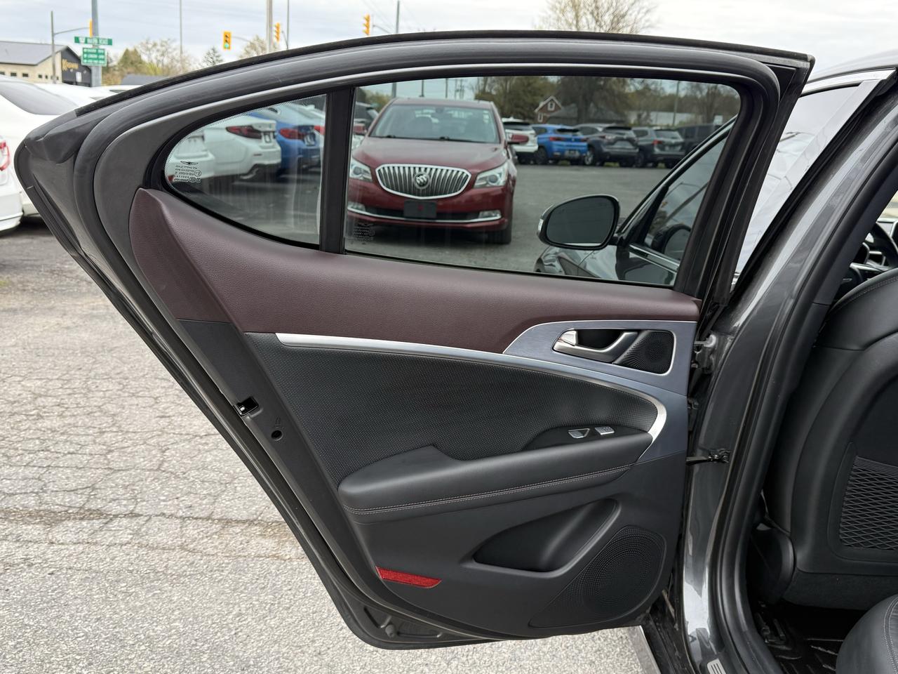 2020 Genesis G70 2.0T Elite Photo
