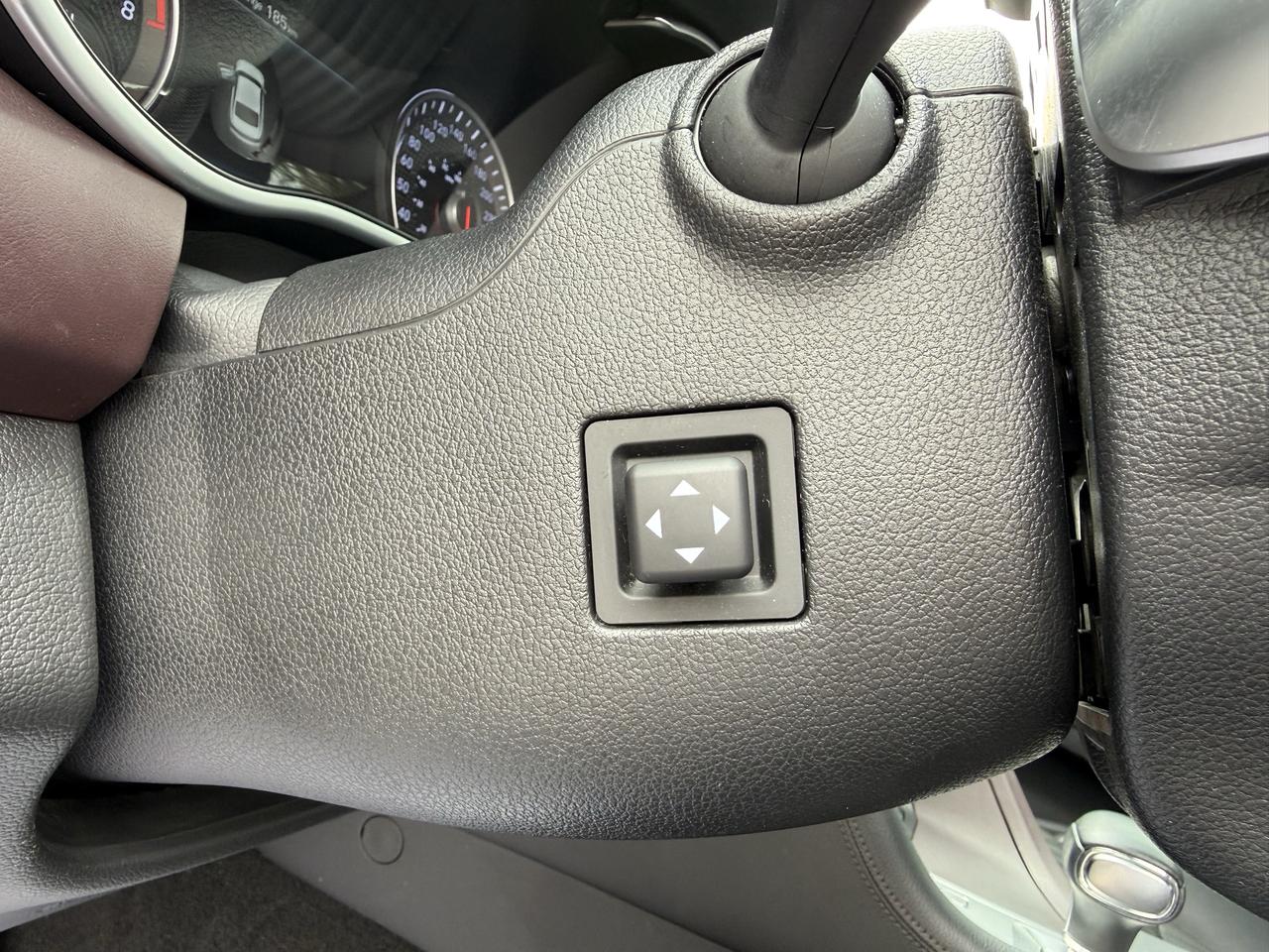2020 Genesis G70 2.0T Elite Photo
