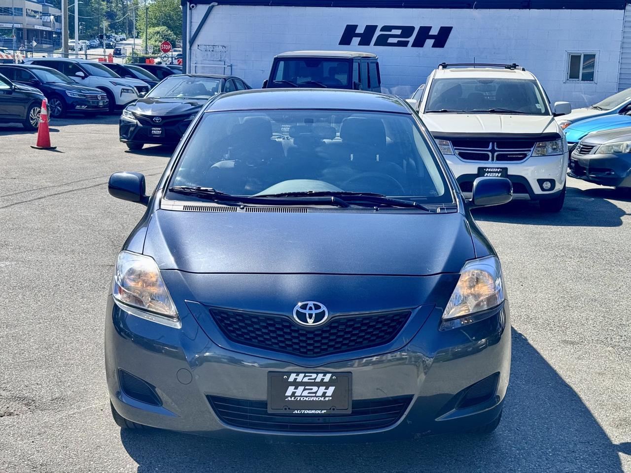 2012 Toyota Yaris FINANCING AVAILABLE Photo2