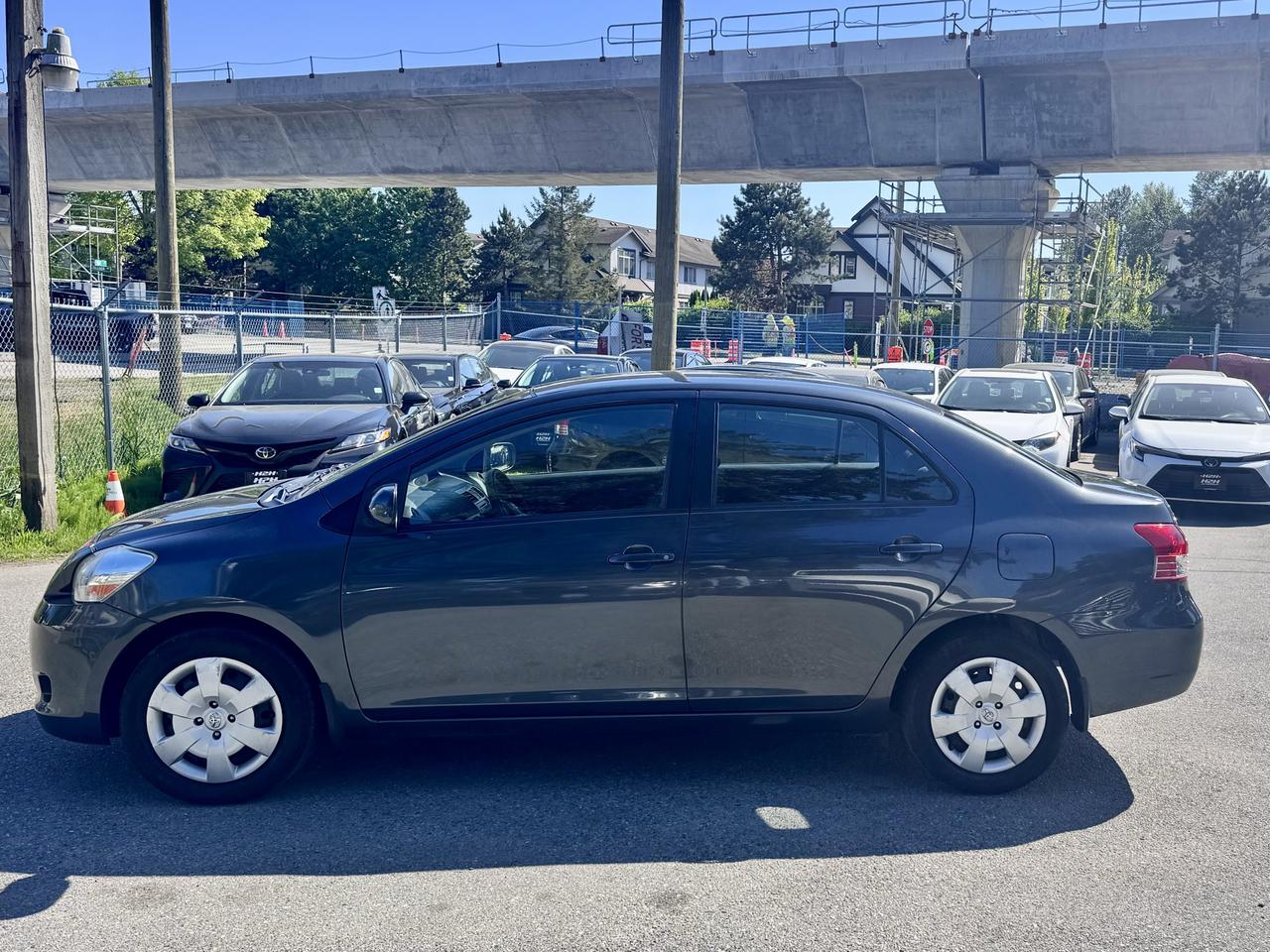 2012 Toyota Yaris FINANCING AVAILABLE Photo8