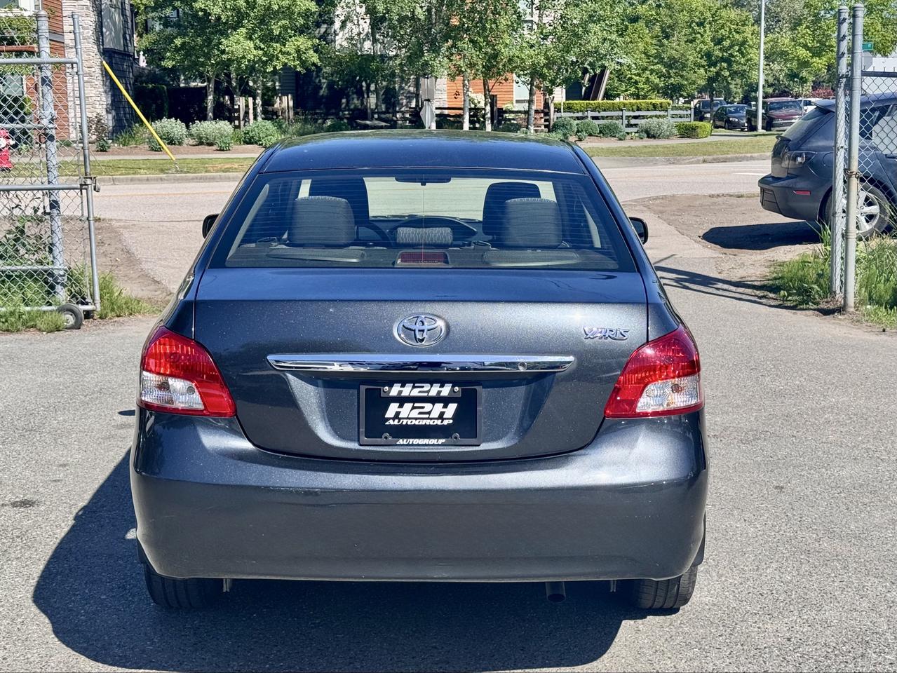 2012 Toyota Yaris FINANCING AVAILABLE Photo6