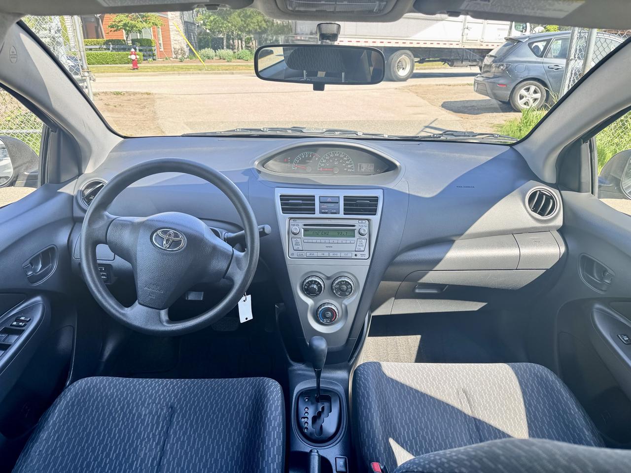 2012 Toyota Yaris FINANCING AVAILABLE Photo10