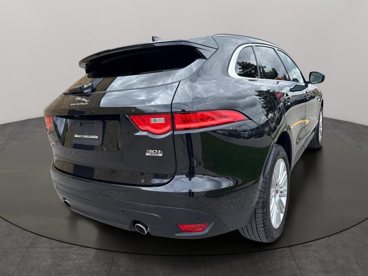 2020 Jaguar F-PACE Portfolio Photo