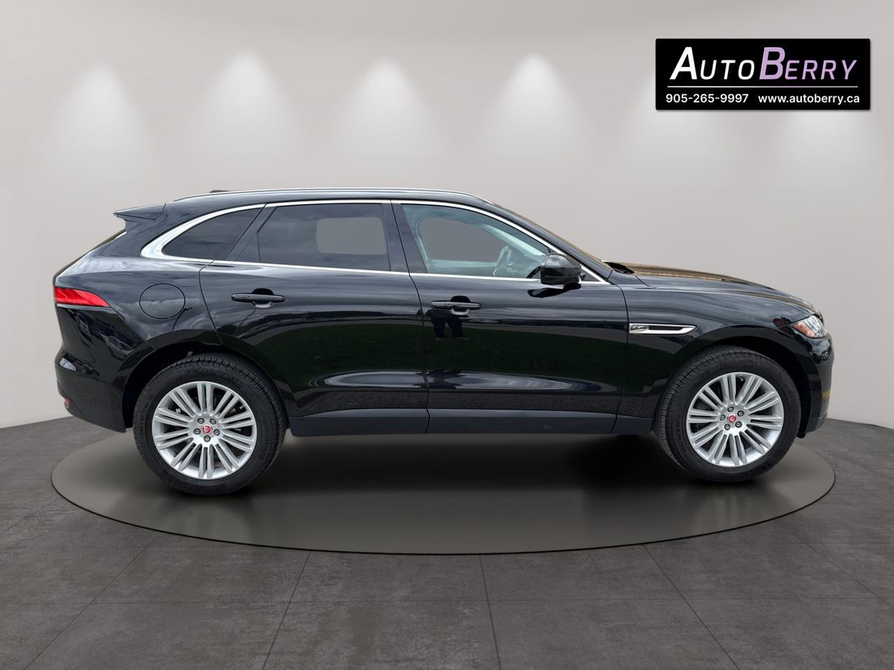 2020 Jaguar F-PACE Portfolio Photo