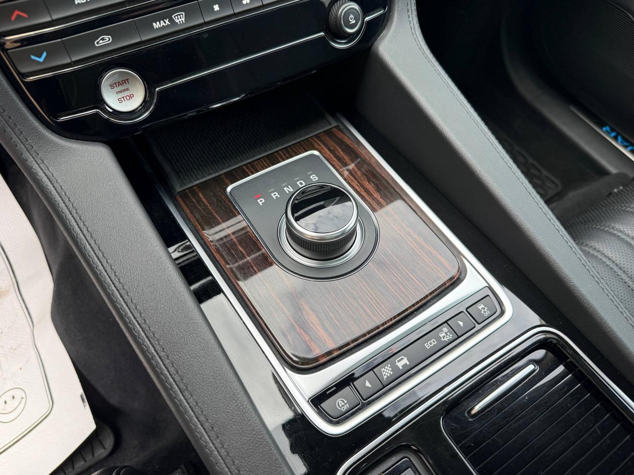 2020 Jaguar F-PACE Portfolio Photo