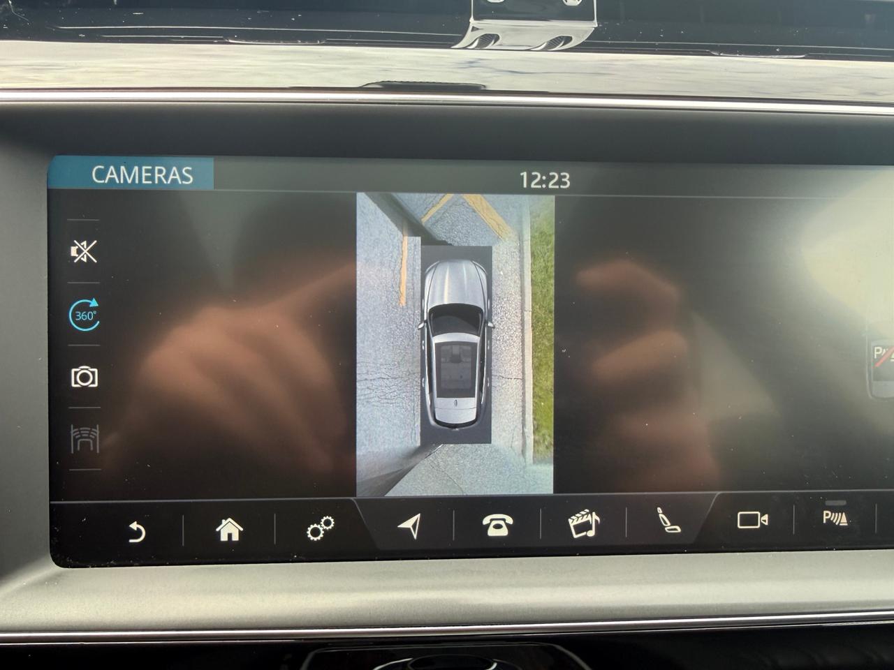 2020 Jaguar F-PACE Portfolio Photo