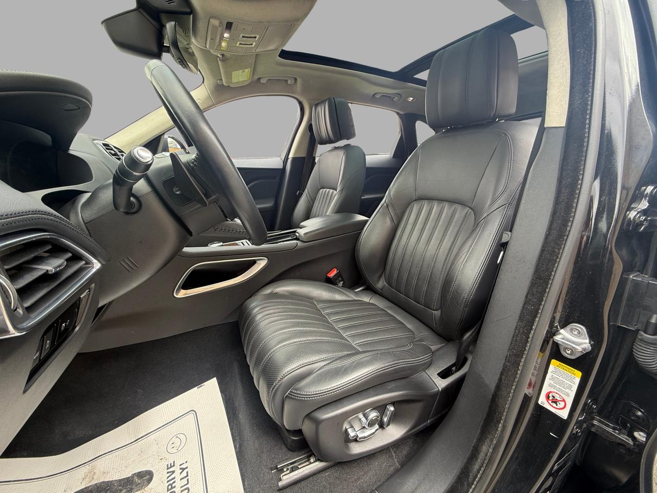 2020 Jaguar F-PACE Portfolio Photo