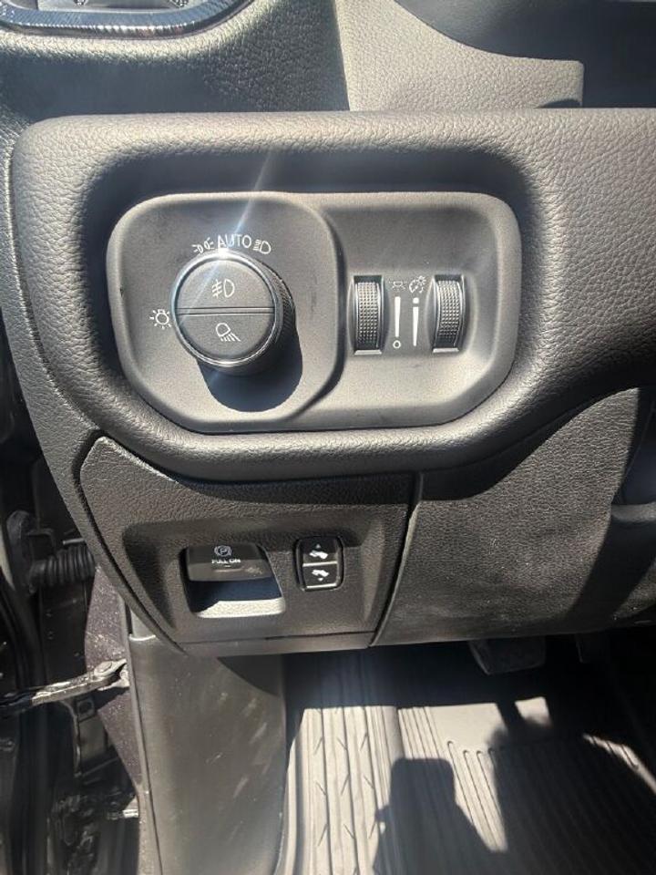 2026 RAM 1500 SPORT Photo