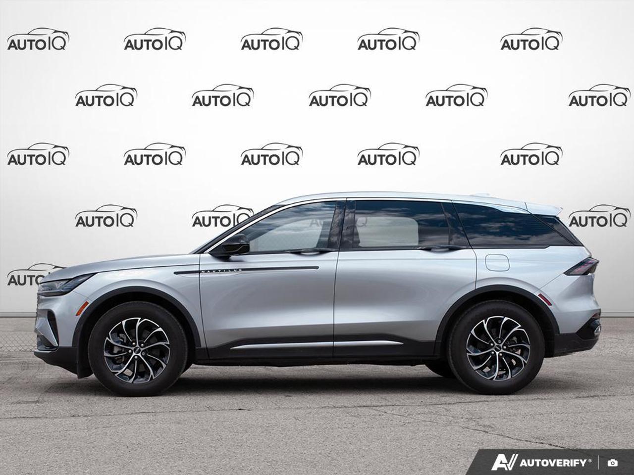 2025 Lincoln Nautilus Premiere HEATED SEATS & STEERING | WIRELESS CHARGING Photo2