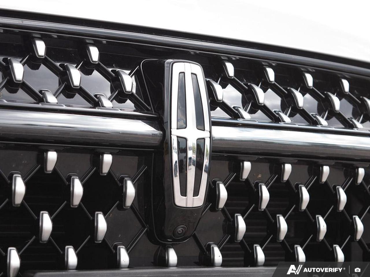 2025 Lincoln Nautilus Premiere HEATED SEATS & STEERING | WIRELESS CHARGING Photo