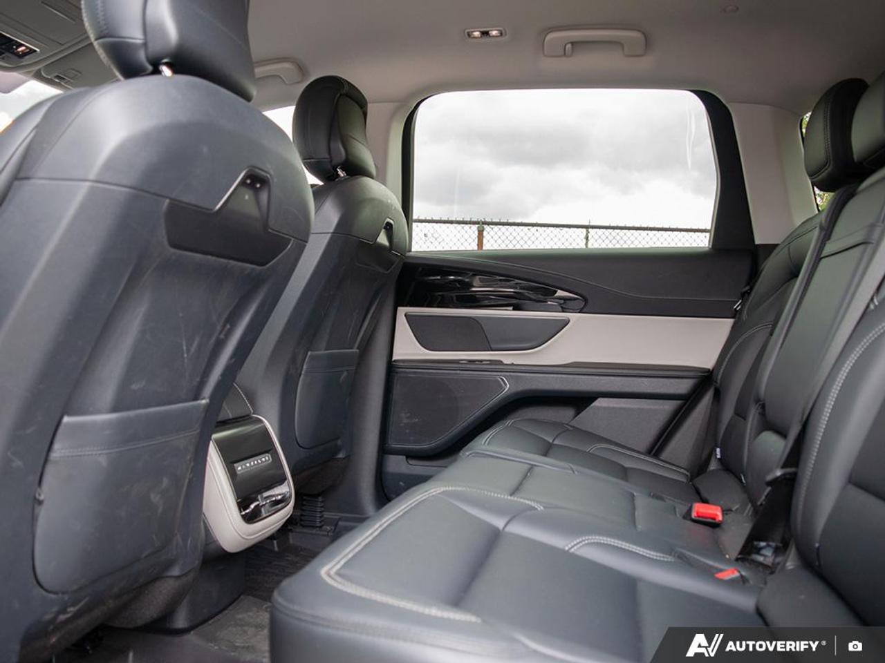 2025 Lincoln Nautilus Premiere HEATED SEATS & STEERING | WIRELESS CHARGING Photo