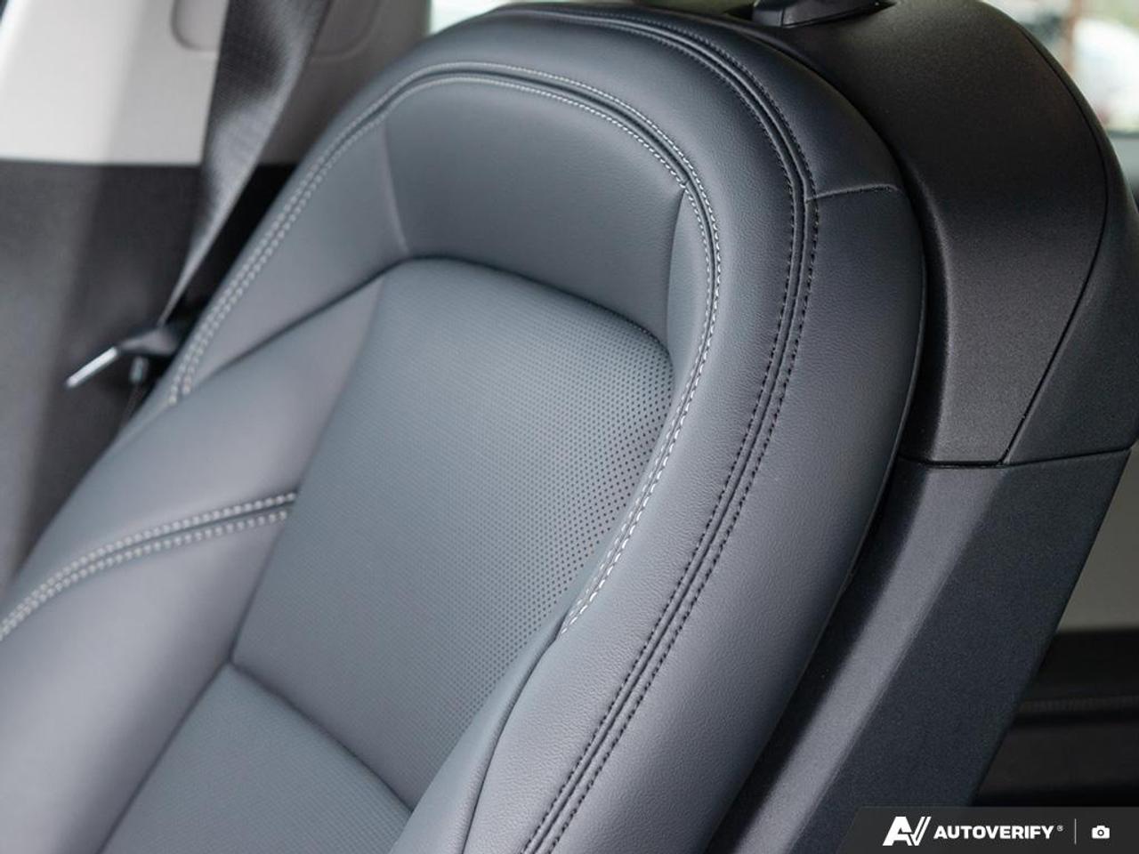 2025 Lincoln Nautilus Premiere HEATED SEATS & STEERING | WIRELESS CHARGING Photo