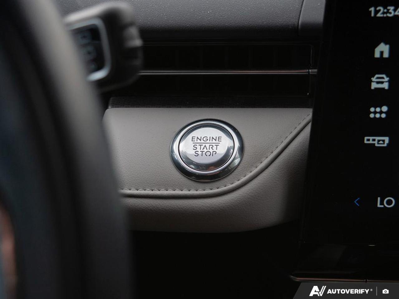 2025 Lincoln Nautilus Premiere HEATED SEATS & STEERING | WIRELESS CHARGING Photo