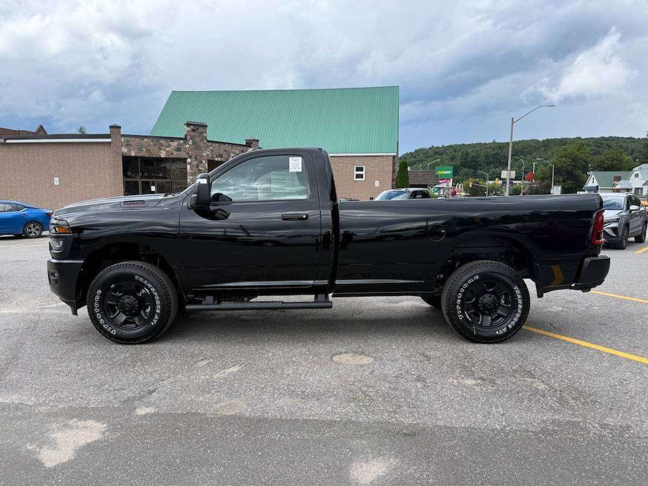2026 RAM 3500 Tradesman 4x4 Photo3