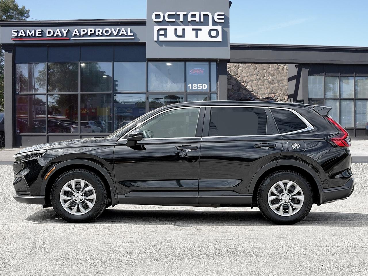 2023 Honda CR-V LX 2WD Photo2