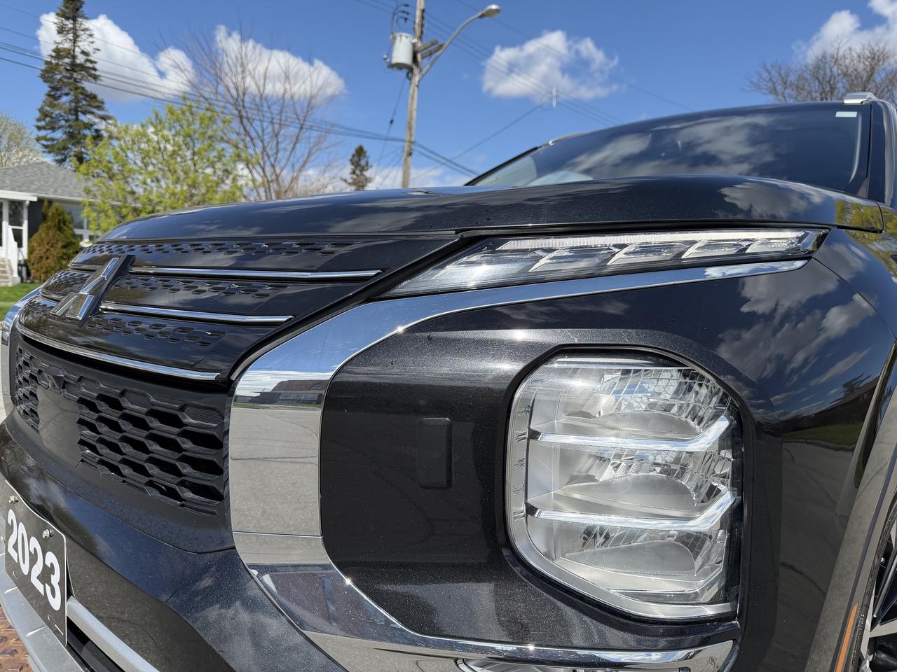 2023 Mitsubishi Outlander Phev SEL S-AWC Photo