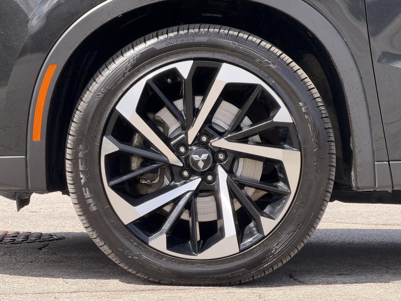 2023 Mitsubishi Outlander Phev SEL S-AWC Photo