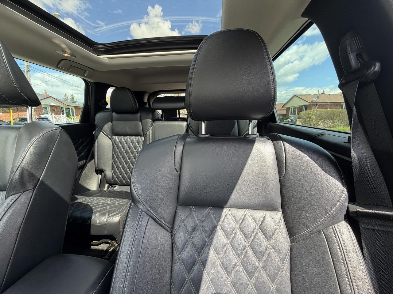 2023 Mitsubishi Outlander Phev SEL S-AWC Photo