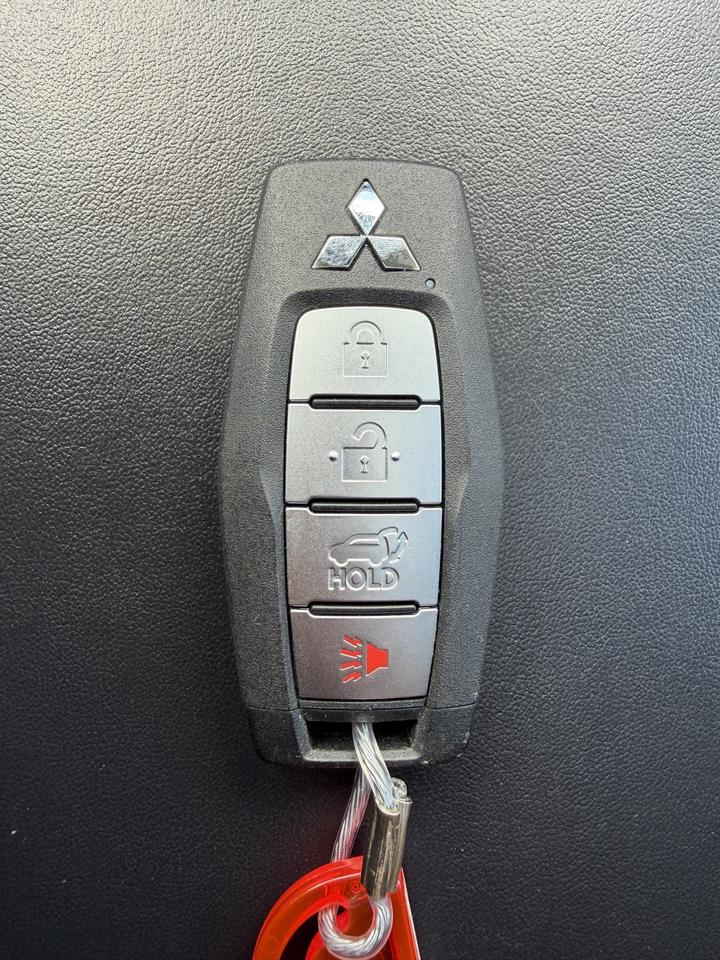 2023 Mitsubishi Outlander Phev SEL S-AWC Photo