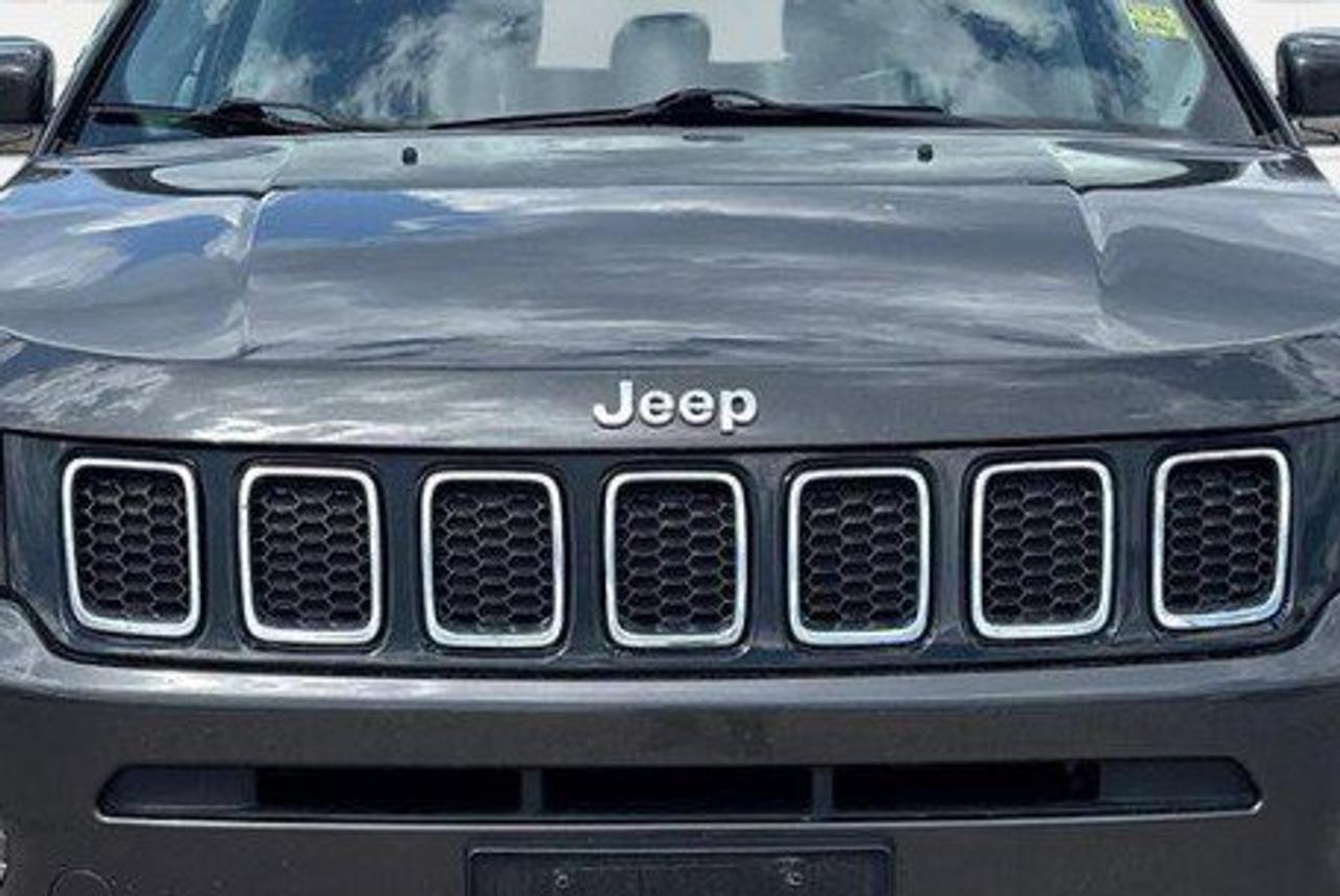 2020 Jeep Compass Limited | | Heated Steering | Photo