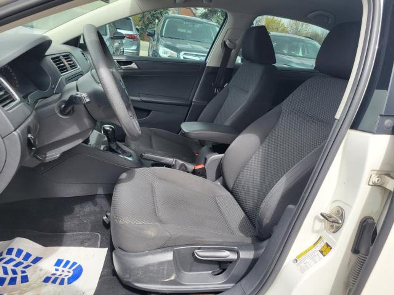 2014 Volkswagen Jetta Trendline Photo