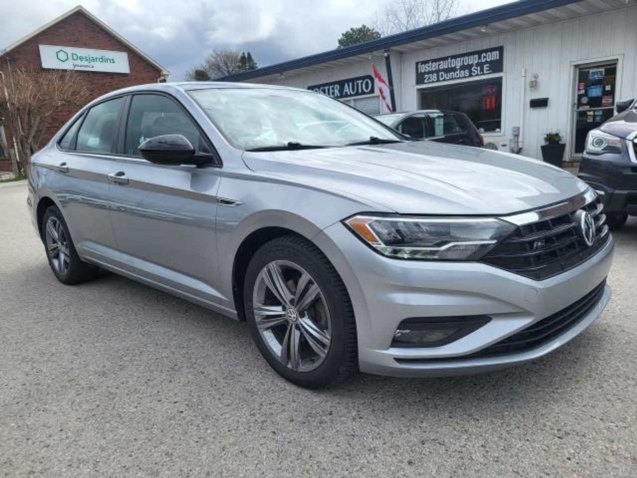 2019 Volkswagen Jetta RLINE Photo0