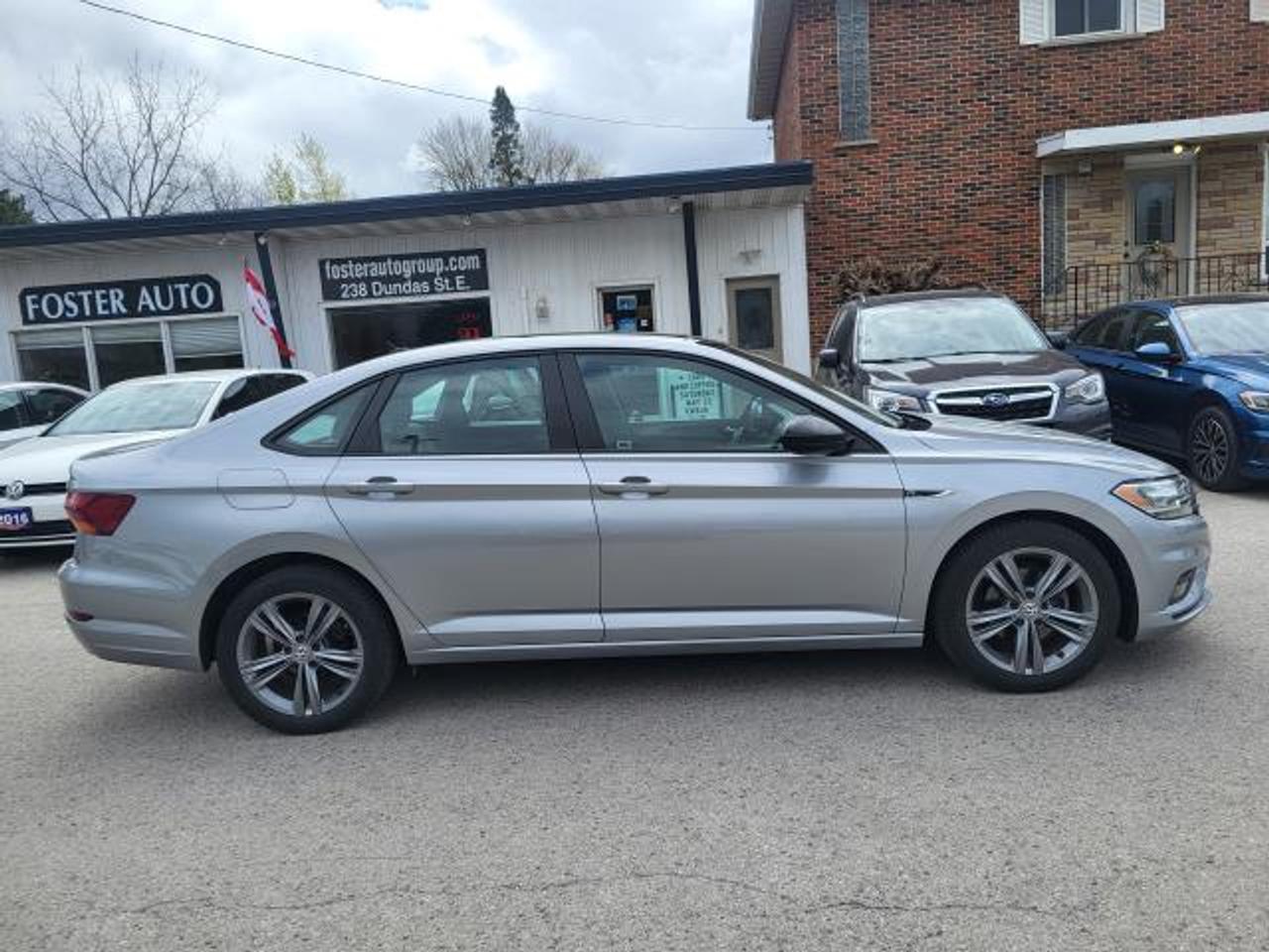 2019 Volkswagen Jetta RLINE Photo