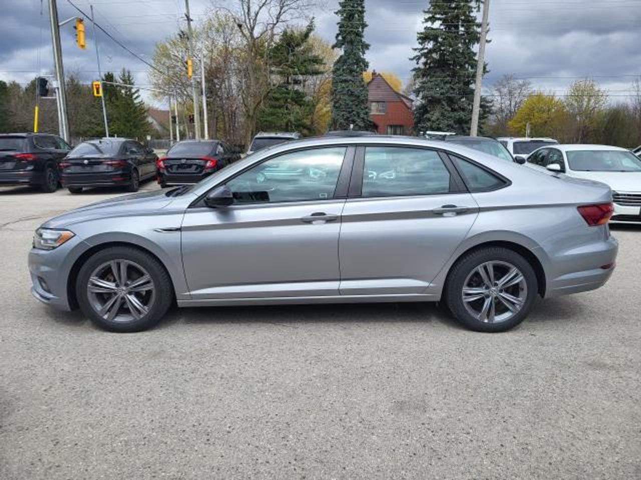 2019 Volkswagen Jetta RLINE Photo