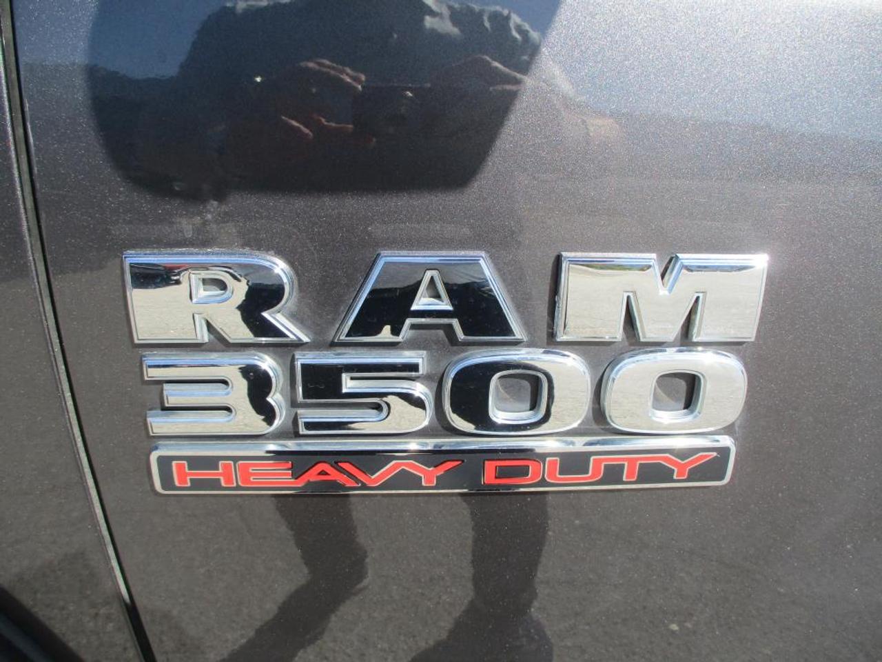 2016 RAM 3500 SLT CUMMINS 91,068KM - Photo #9