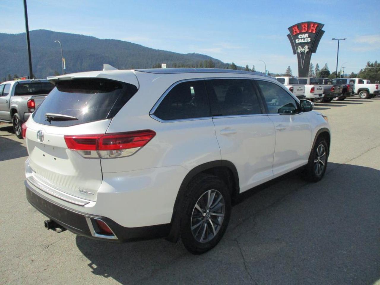 2019 Toyota Highlander XLE AWD Photo