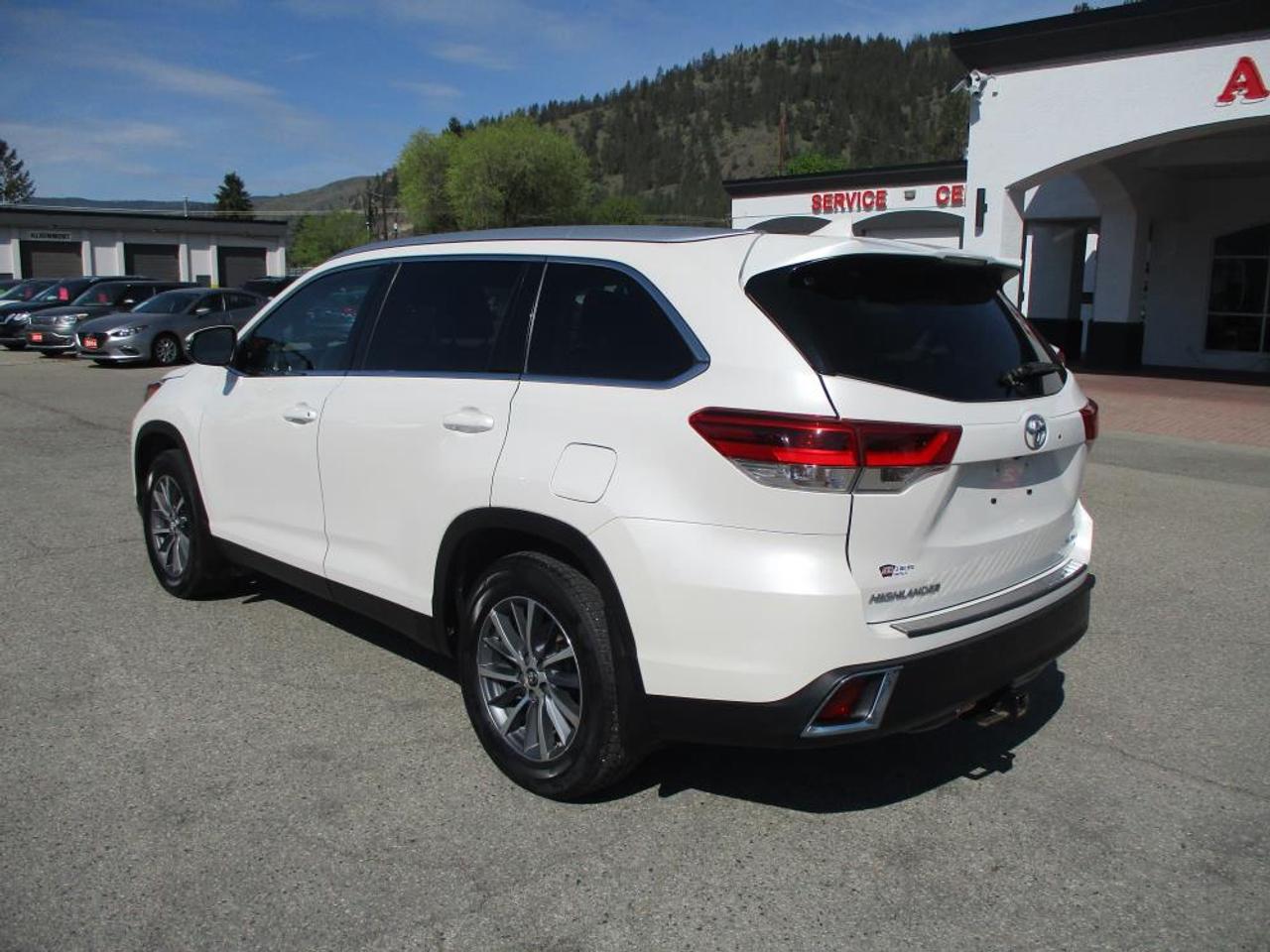 2019 Toyota Highlander XLE AWD - Photo #6