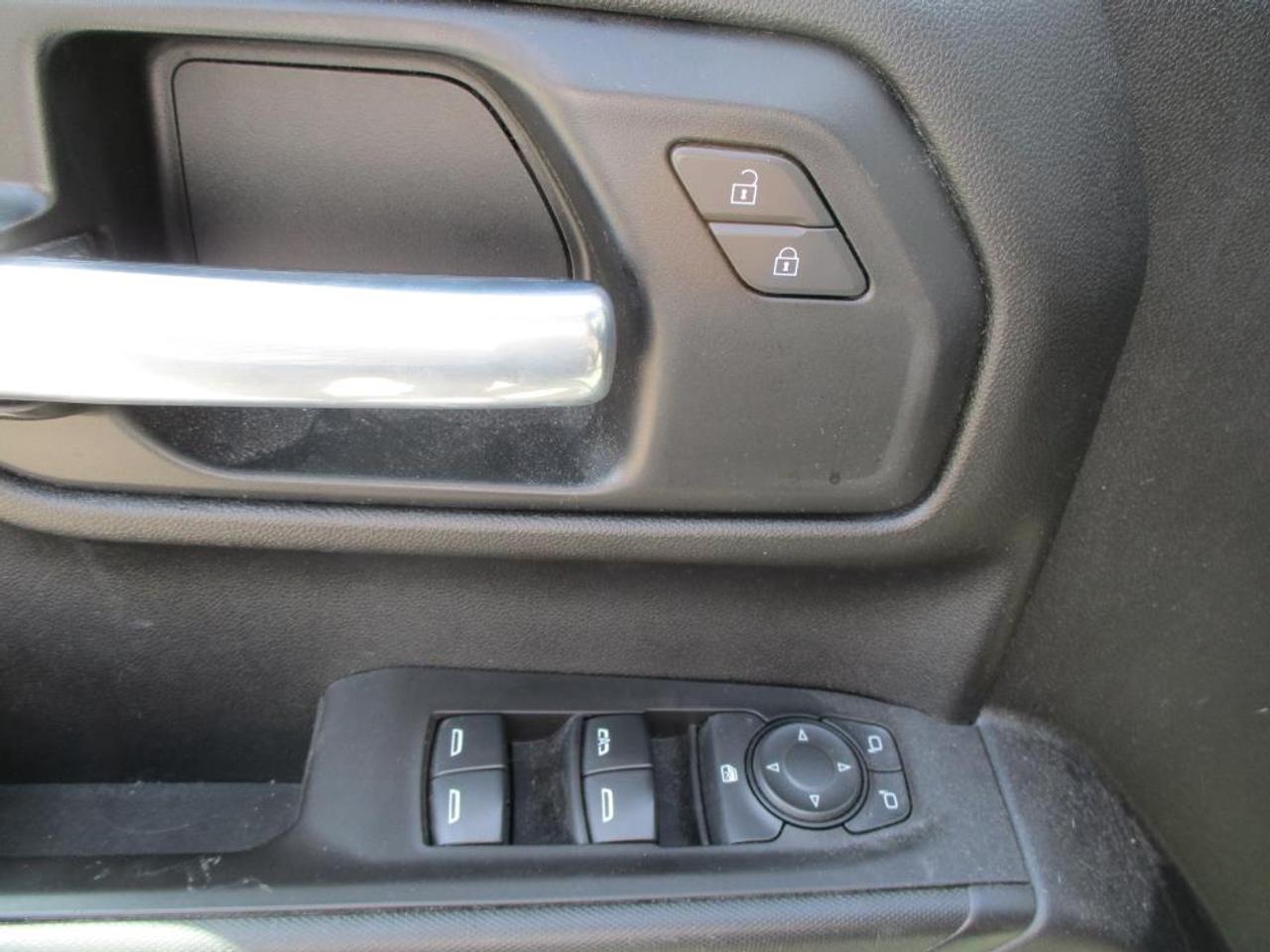 2021 Chevrolet Silverado 1500 Custom Crew Cab 4X4 Photo
